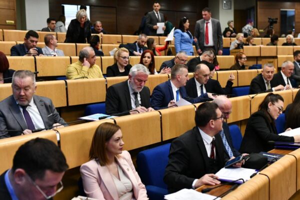Boris Barun iz reda hrvatskog i Anja Pavelka-Vuleta iz reda srpskog naroda izabrani za suce Ustavnog suda FBiH