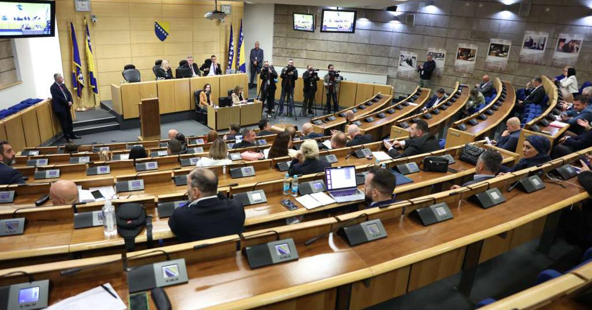 Sjednica Federalnog parlamenta o minimalnoj plaći prekinuta ubrzo po početku jer nije izglasan dnevni red