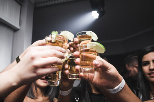 Evo koliko je minuta potrebno da alkohol počme utjecati na mozak