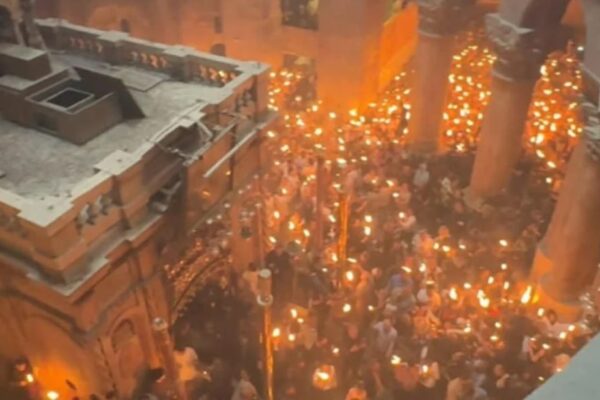 VIDEO: Pogledajte prizore danas sa groba Isusa Krista