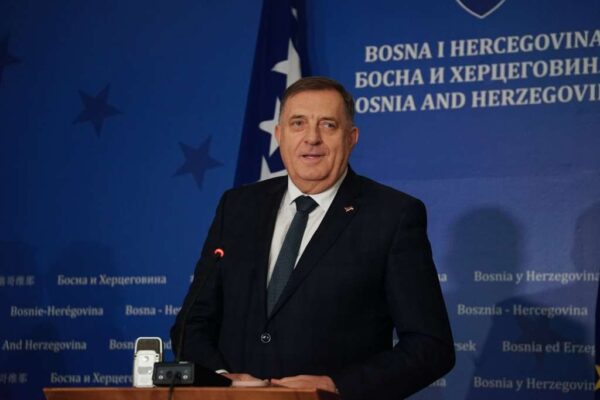 Velika Britanija: Ne želimo ubiti Milorada Dodika Velika Britanija: Ne želimo ubiti Milorada Dodika