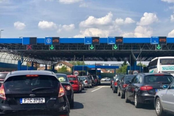Velike gužve na ulazak u Hrvatsku iz BiH, čeka se satima nakon uskrsnih blagdana