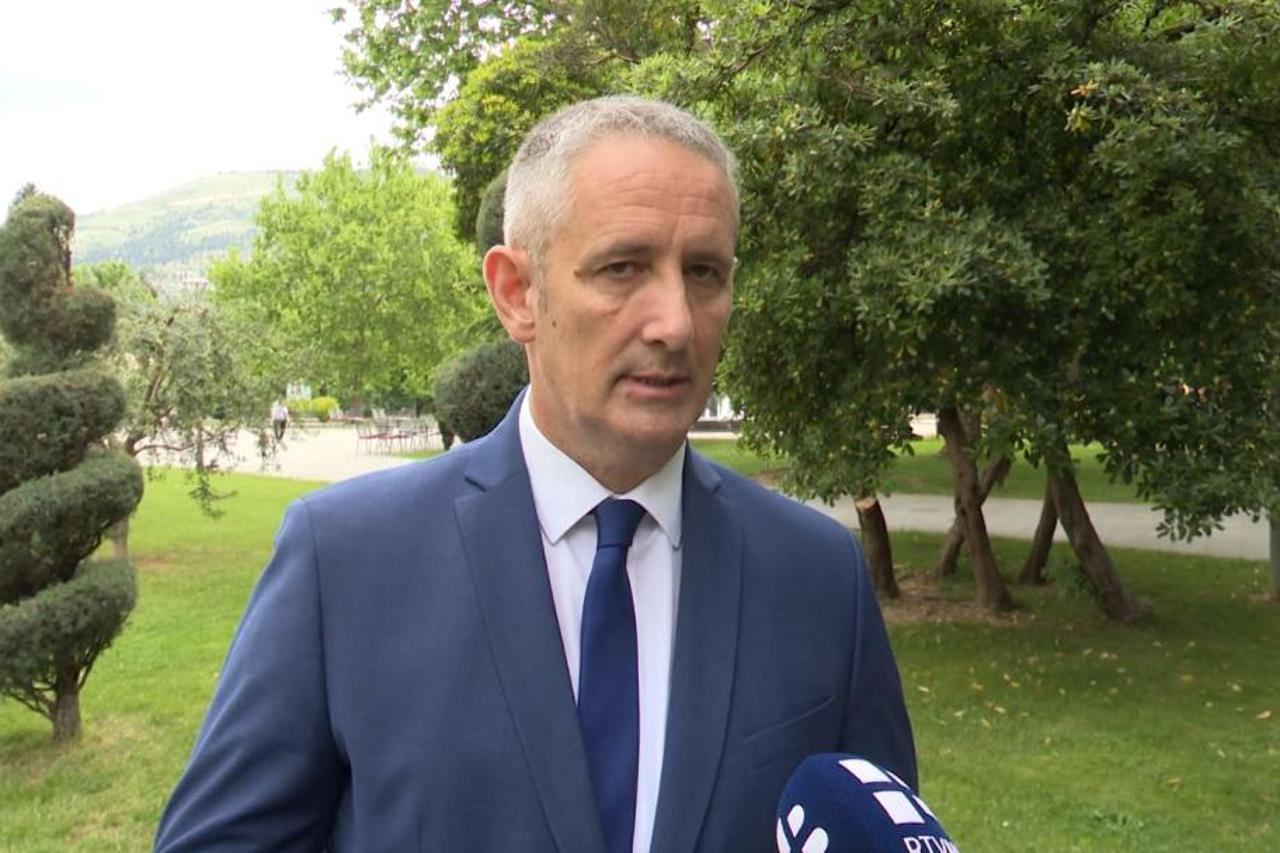 Preglasavanje Hrvata u Predsjedništvu BiH negativno utječe i na sustav obrane