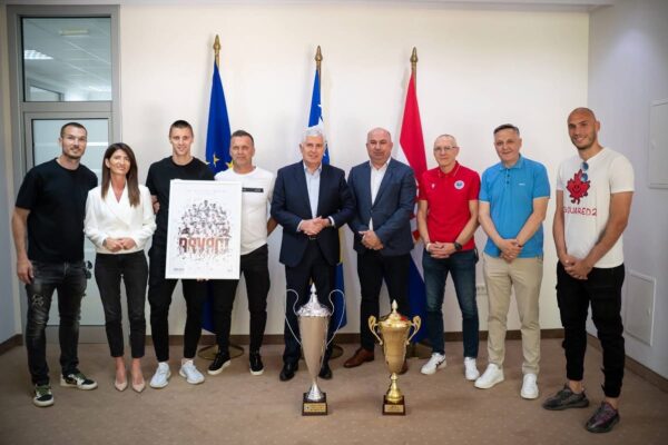 Predsjednik Čović ugostio vodstvo Zrinjskog – čestitke za povijesnu sezonu