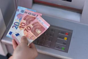 Nekim Hrvatima idućih 12 godina na račun će sjedati 10 eura mjesečno