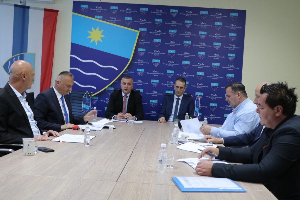OPĆINA ČITLUK Ministarstvo prometa i veza HNŽ dodijelilo 210 000 KM za priključnu cestu od Srednje škole do magistralne prometnice