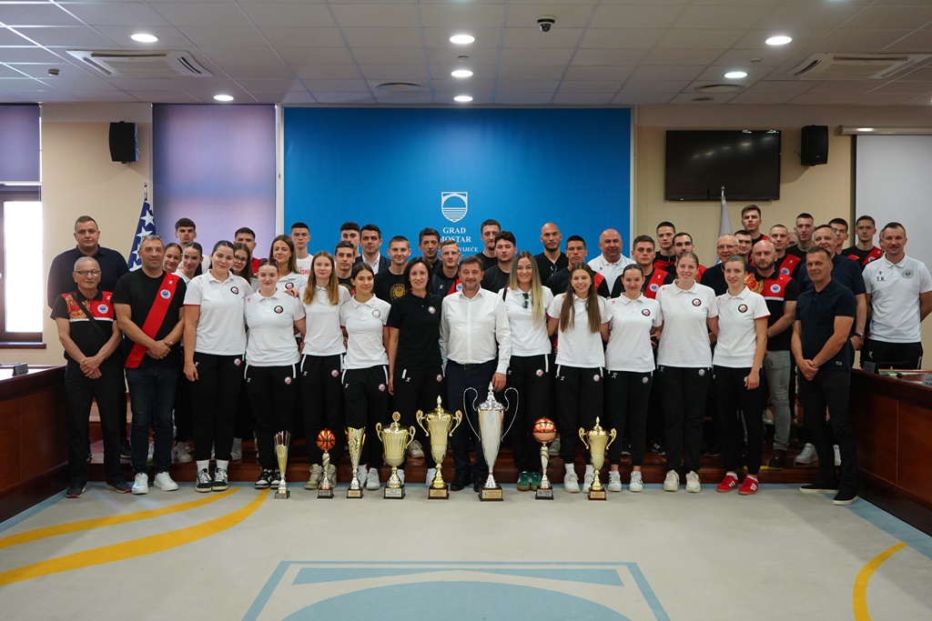 Prijem za obitelj Zrinjski u Gradskoj vijećnici: Kordić čestitao na uspjesima i najavio bolju sportsku infrastrukturu