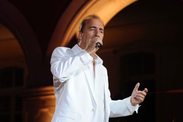 Evo mene moji ljudi – Mladen Grdović slavi 45 godina karijere svečanim koncertom u Lisinskom!