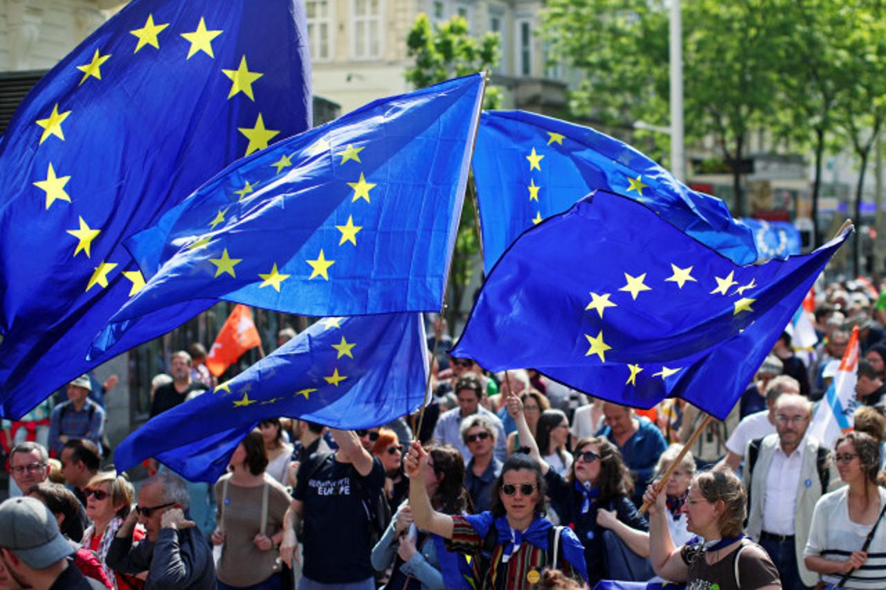 storyeditor/2025-10-02/eu_zastave.jpg
