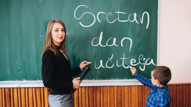 SVJETSKI DAN UČITELJA Dan posvećen onima koji oblikuju budućnost