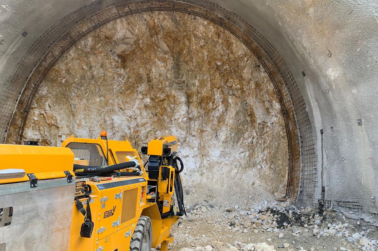 probijanje tunela Kvanj