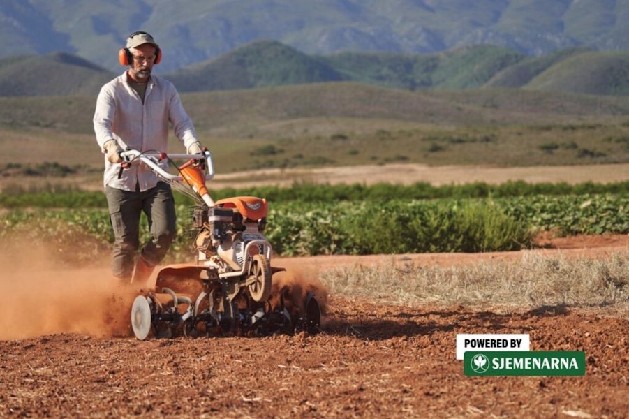 Motorne kopačice pripremaju tlo za dobar urod